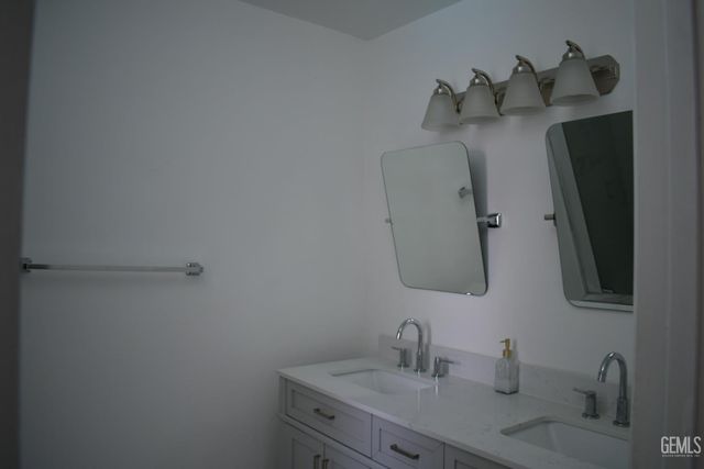 3629 Eisenhower Ave, Bakersfield, CA 93309