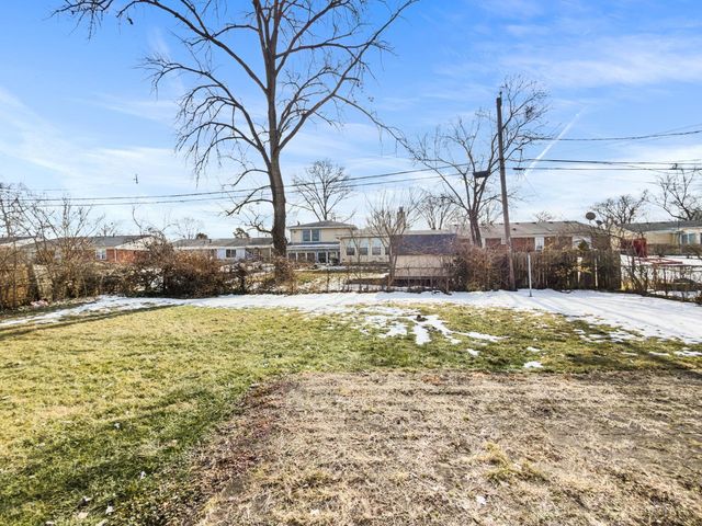 2171 Rangoon Court, Forest Park, OH 45240