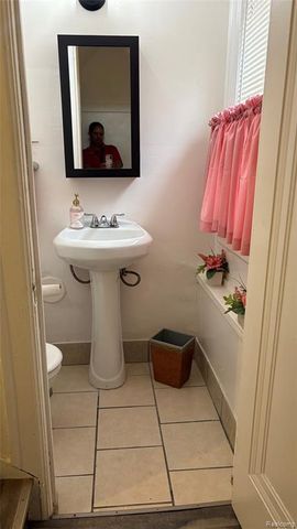 8735 Marygrove Drive, Detroit, MI 48221