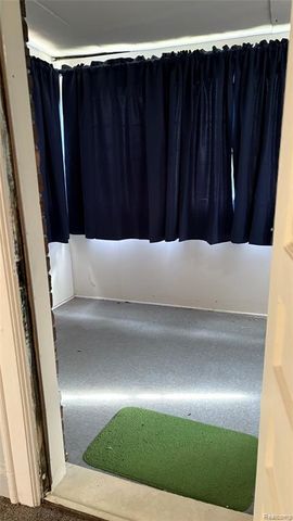 8735 Marygrove Drive, Detroit, MI 48221