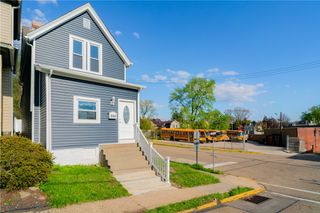 202 Hazelwood Avenue, Emsworth, PA 15202