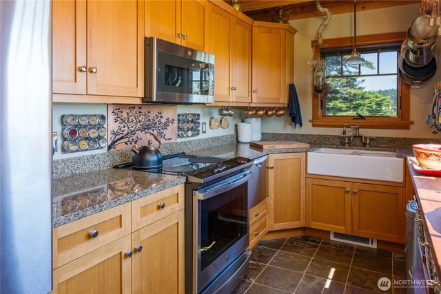 193 Hodgson Road, Lopez Island, WA 98261