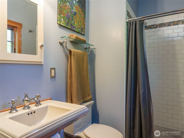 193 Hodgson Road, Lopez Island, WA 98261