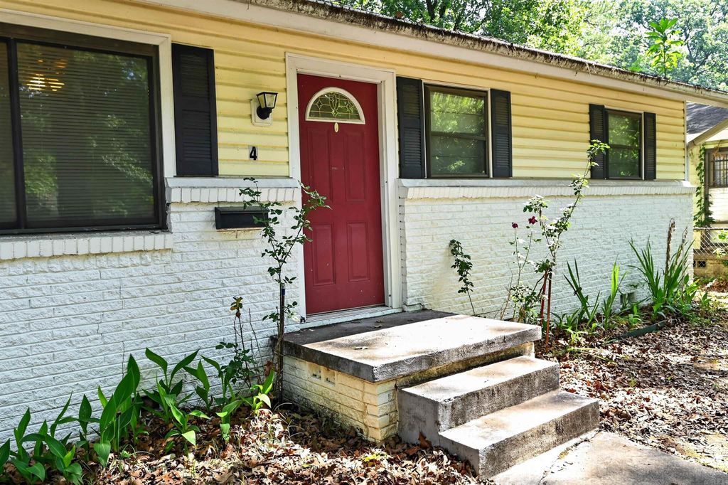 4 Sheffield Drive, Little Rock, AR 72209