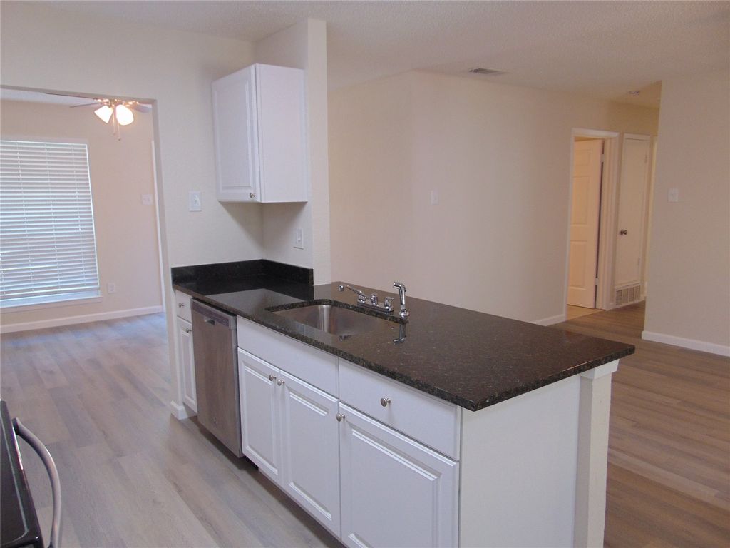 1224 Mars Drive, Cedar Hill, TX 75104 — photo 4
