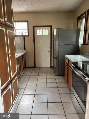 3015 CHESLEY AVE, Baltimore, MD 21234