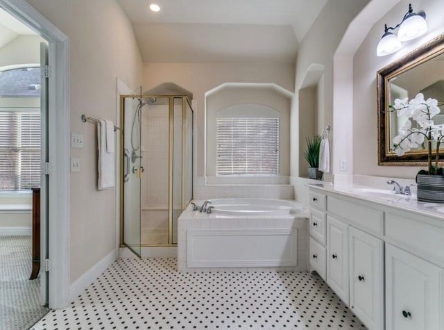 8604 Beetle Nut Lane, North Richland Hills, TX 76180