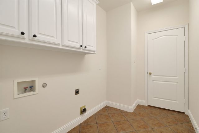 8604 Beetle Nut Lane, North Richland Hills, TX 76180