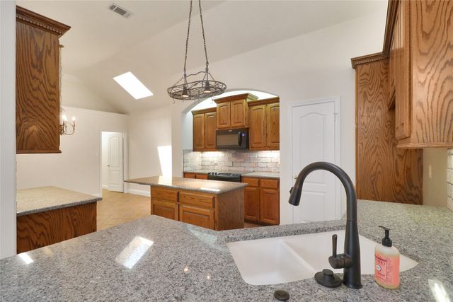 8604 Beetle Nut Lane, North Richland Hills, TX 76180