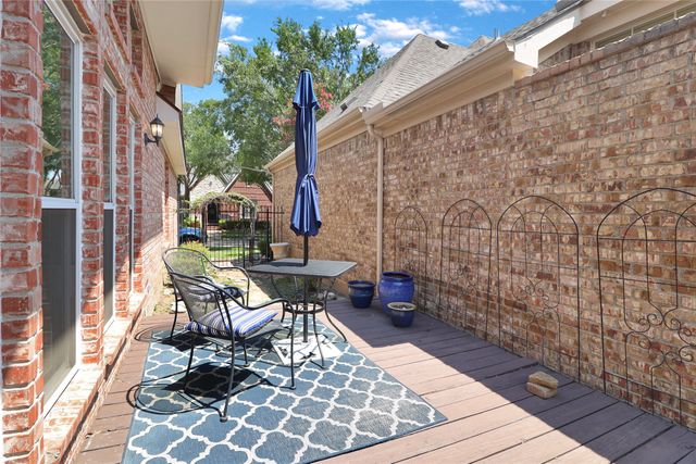 8604 Beetle Nut Lane, North Richland Hills, TX 76180