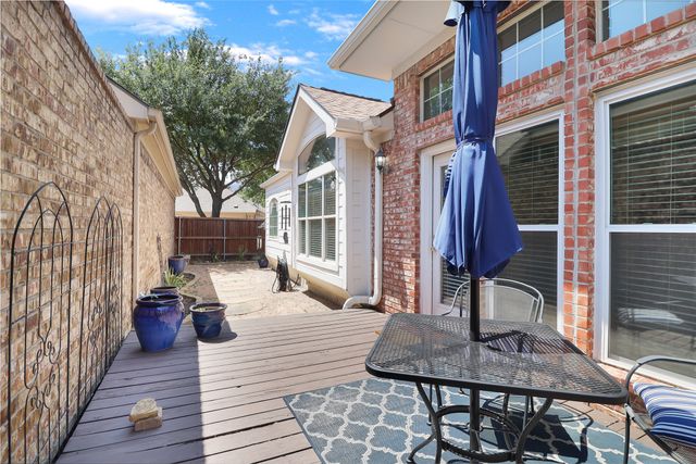 8604 Beetle Nut Lane, North Richland Hills, TX 76180