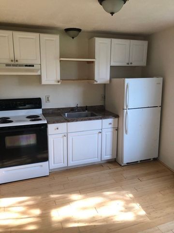 357 Main St. 16, Barnstable, MA 02601