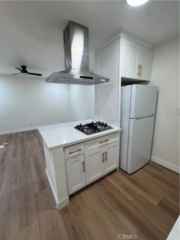 450 E Esther Street East 1, Long Beach, CA 90813