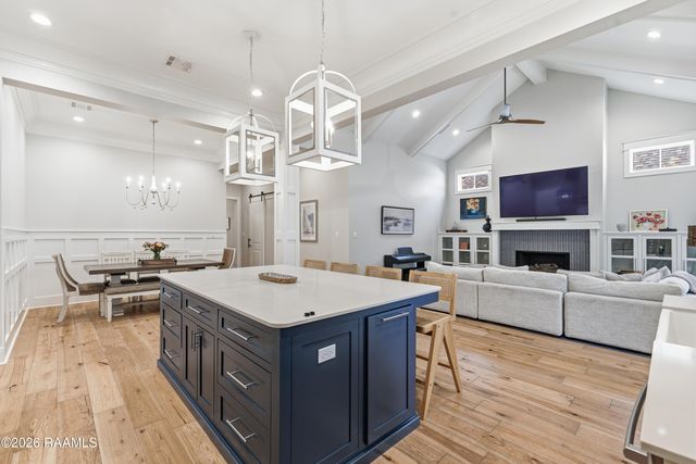 102 Harvest Creek Lane, Lafayette, LA 70508