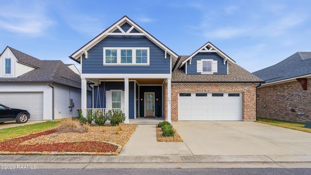 102 Harvest Creek Lane, Lafayette, LA 70508