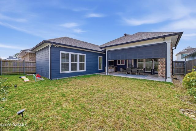 102 Harvest Creek Lane, Lafayette, LA 70508