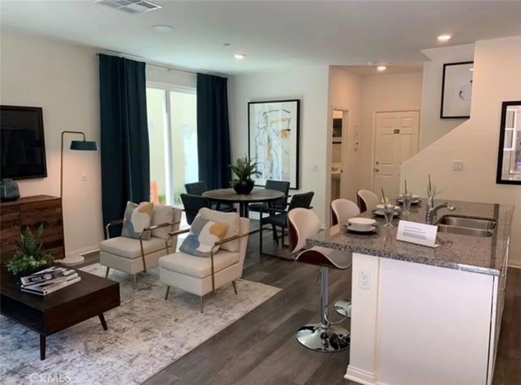 27556 Denali, Canyon Country, CA 91387