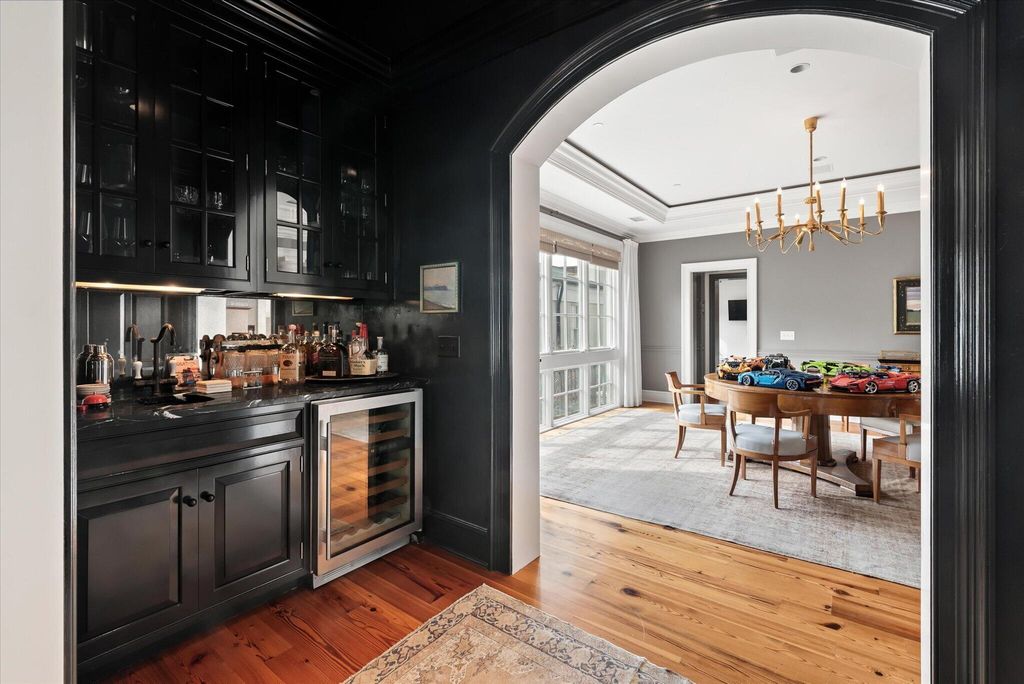 Image 12 of property listing at 5 Middle Atlantic Wharf Unit 2b, Charleston, SC 29401