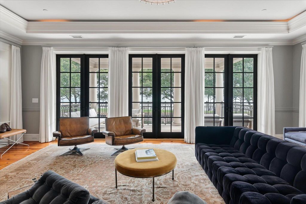 Image 2 of property listing at 5 Middle Atlantic Wharf Unit 2b, Charleston, SC 29401