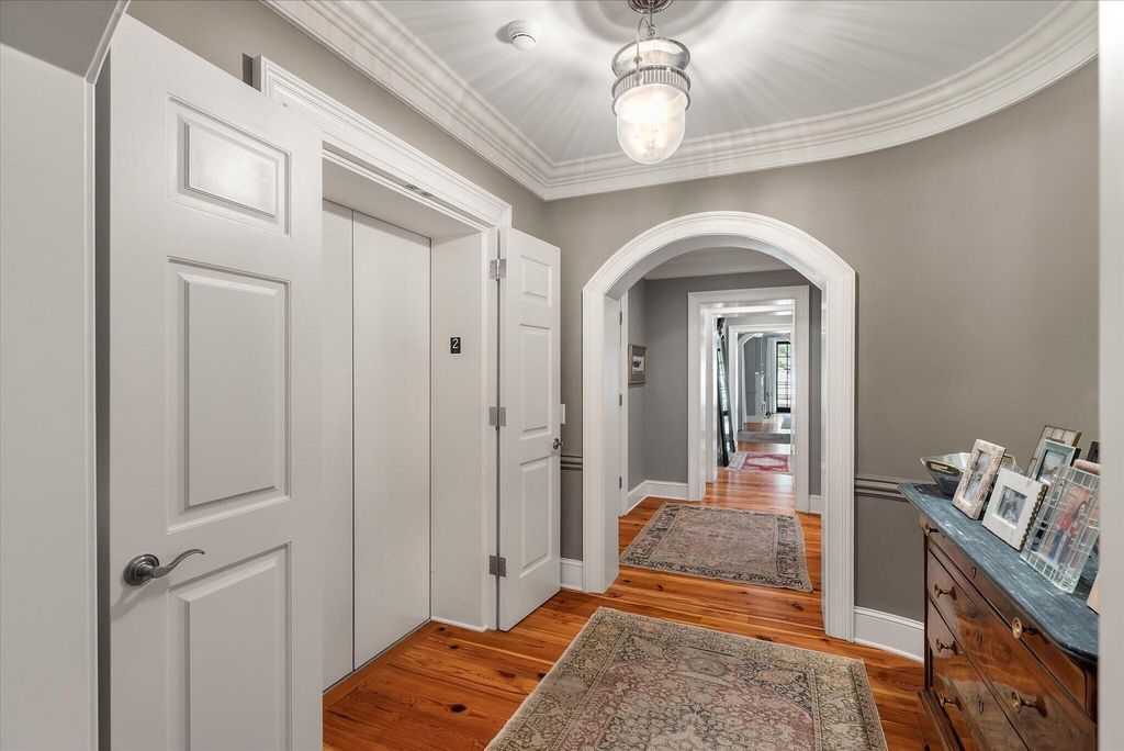 Image 23 of property listing at 5 Middle Atlantic Wharf Unit 2b, Charleston, SC 29401