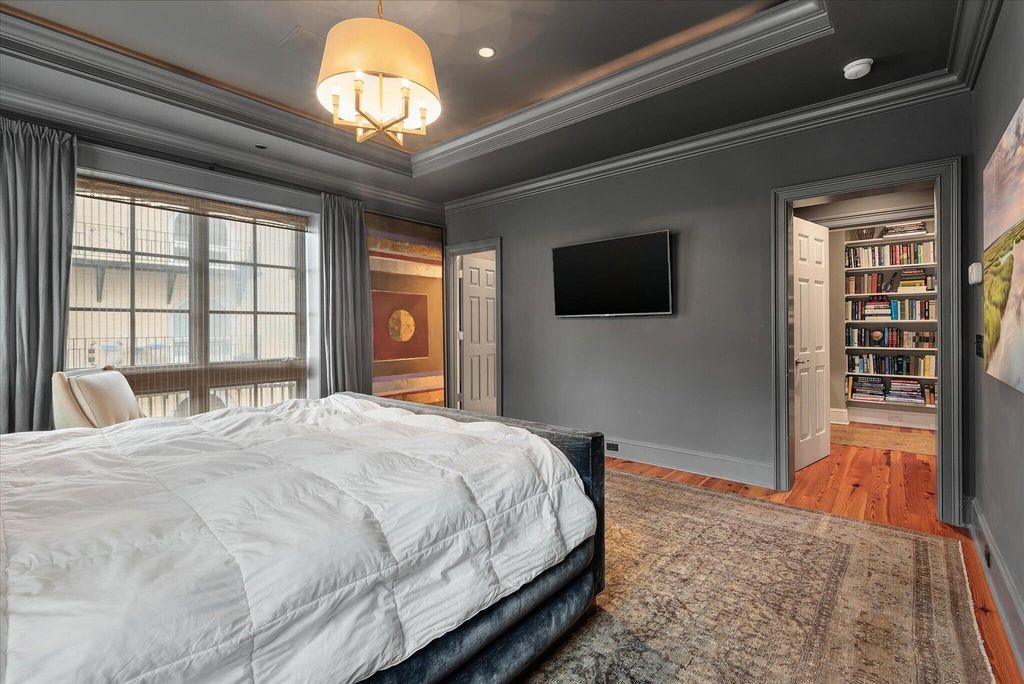 Image 26 of property listing at 5 Middle Atlantic Wharf Unit 2b, Charleston, SC 29401