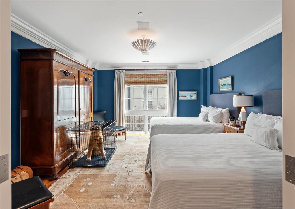 Image 34 of property listing at 5 Middle Atlantic Wharf Unit 2b, Charleston, SC 29401