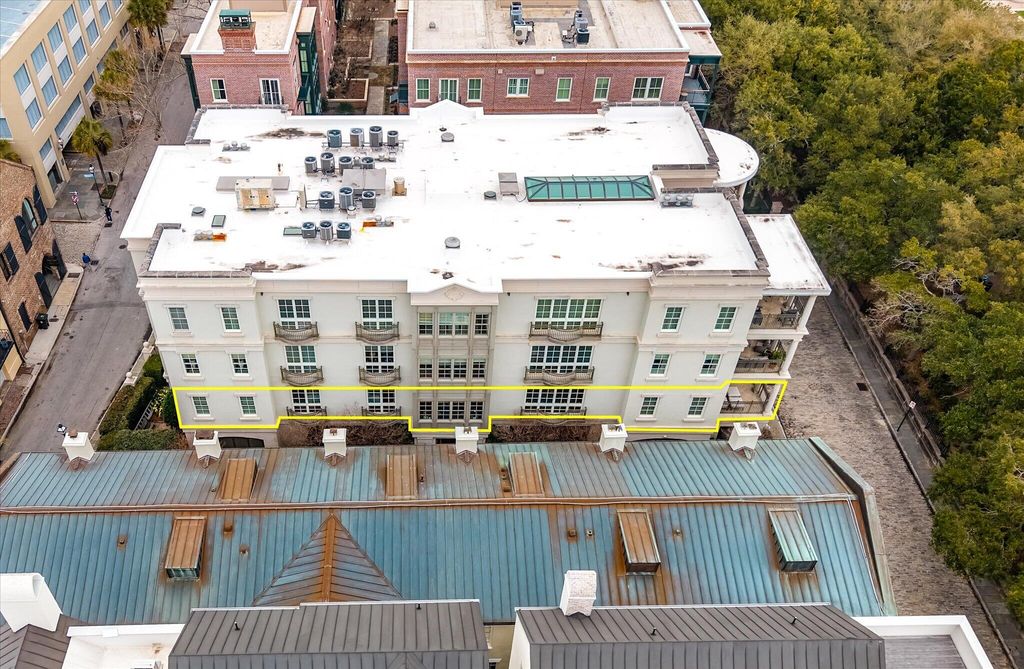 Image 41 of property listing at 5 Middle Atlantic Wharf Unit 2b, Charleston, SC 29401