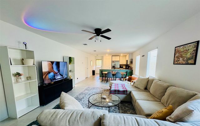1734 Horizons Hill, Crandall, TX 75114