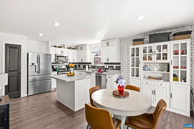 18 MANNIE CT, Ruckersville, VA 22968