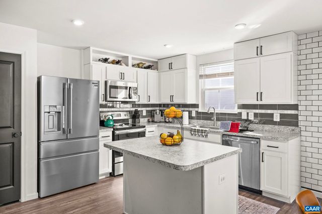 18 MANNIE CT, Ruckersville, VA 22968