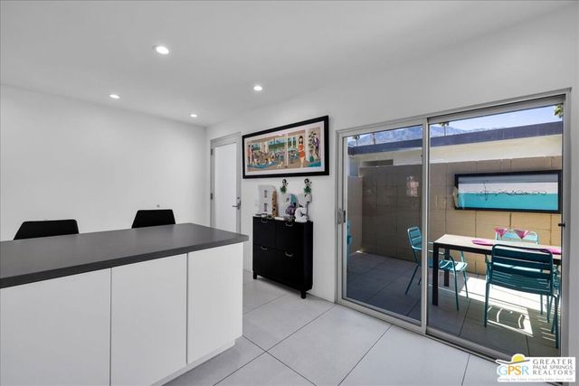 1809 E Tachevah Drive, Palm Springs, CA 92262