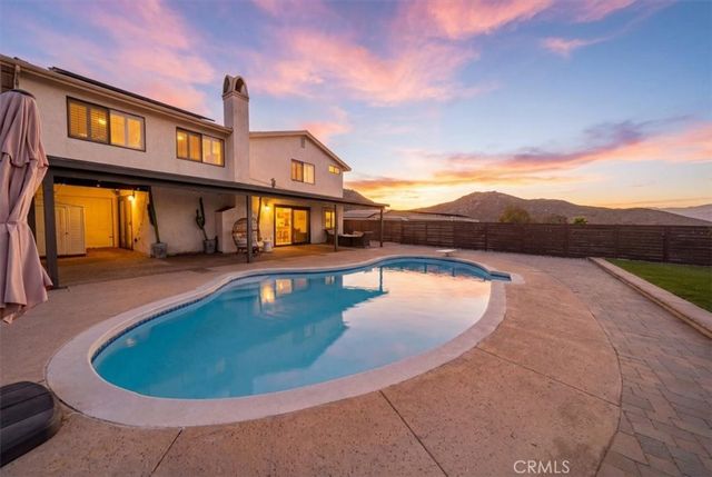 10039 Trenchard, Santee, CA 92071