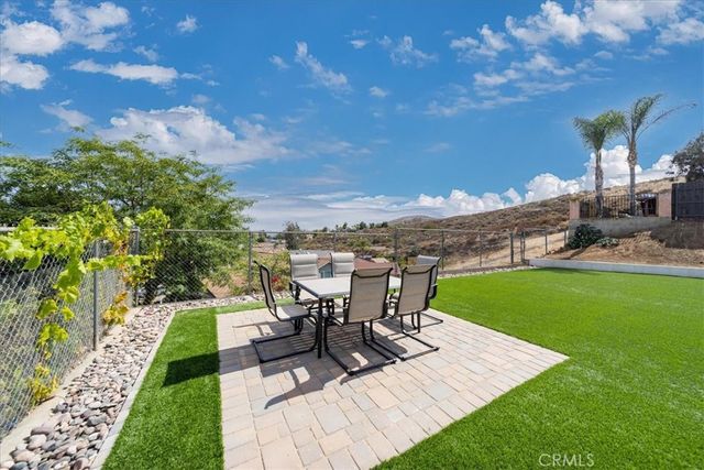 10039 Trenchard, Santee, CA 92071