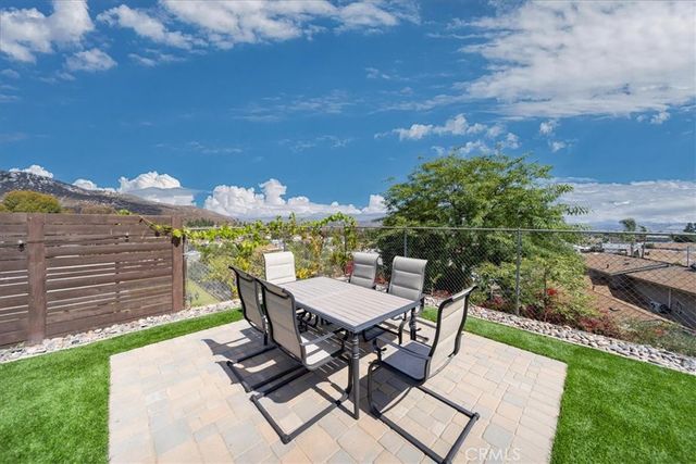 10039 Trenchard, Santee, CA 92071