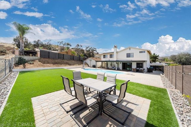10039 Trenchard, Santee, CA 92071