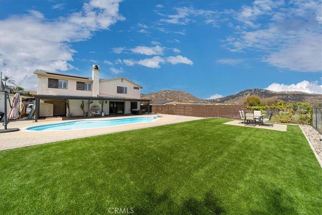 10039 Trenchard, Santee, CA 92071
