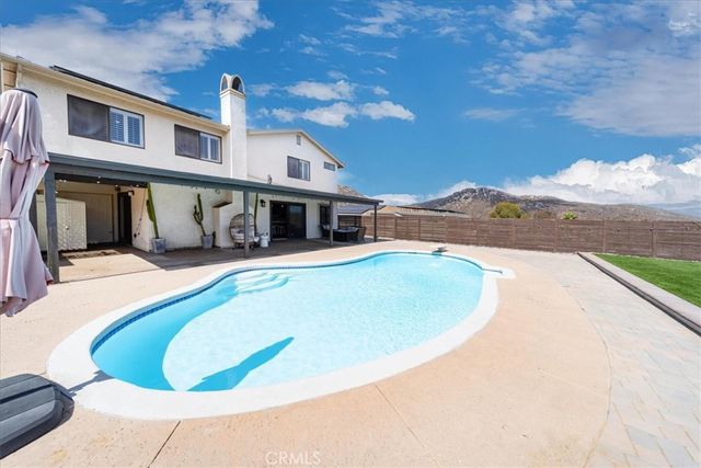 10039 Trenchard, Santee, CA 92071