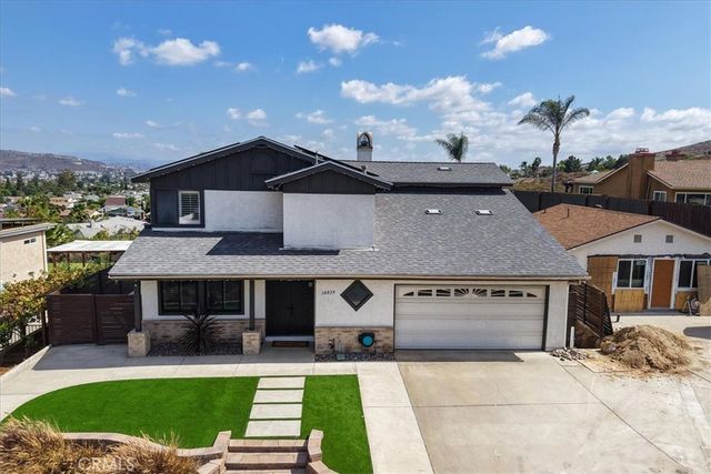 10039 Trenchard, Santee, CA 92071