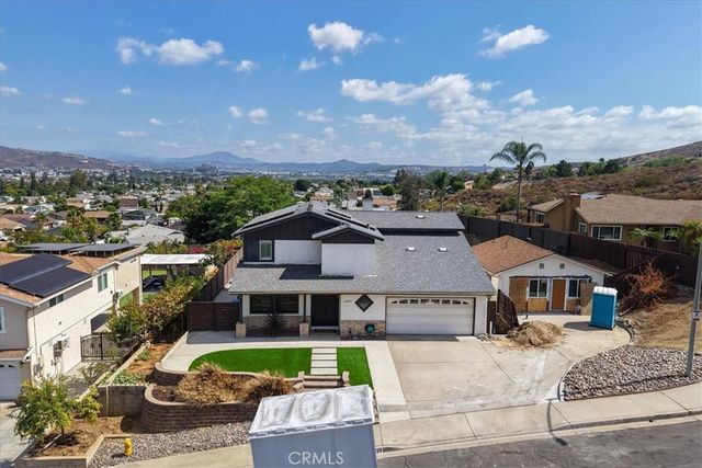 10039 Trenchard, Santee, CA 92071