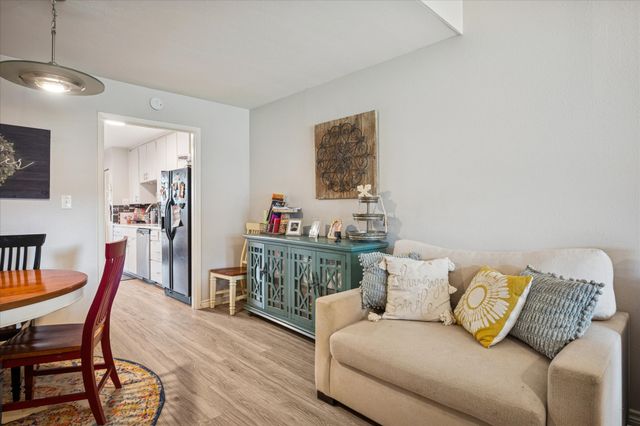 13641 Flagstone Lane, Dallas, TX 75240