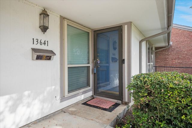 13641 Flagstone Lane, Dallas, TX 75240