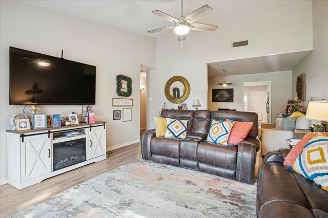 13641 Flagstone Lane, Dallas, TX 75240