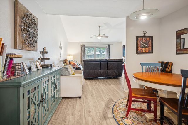 13641 Flagstone Lane, Dallas, TX 75240