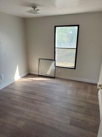 2910 Parklane Drive, Los Lunas, NM 87031