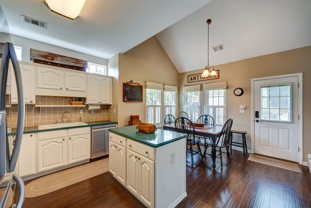 202 Evergreen Trace, Canton, GA 30114