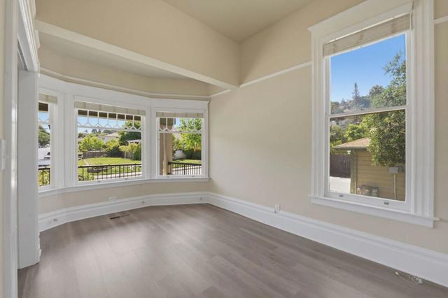 1000 O Neill Street, Belmont, CA 94002