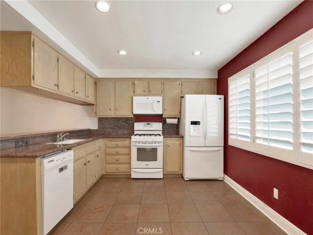 6244 Shoup Avenue, Woodland Hills, CA 91367