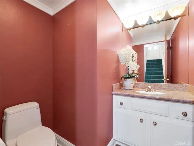 6244 Shoup Avenue, Woodland Hills, CA 91367