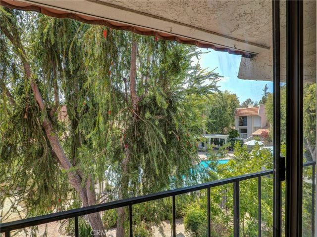 6244 Shoup Avenue, Woodland Hills, CA 91367