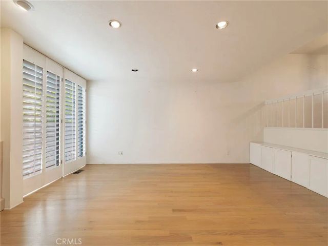 6244 Shoup Avenue, Woodland Hills, CA 91367